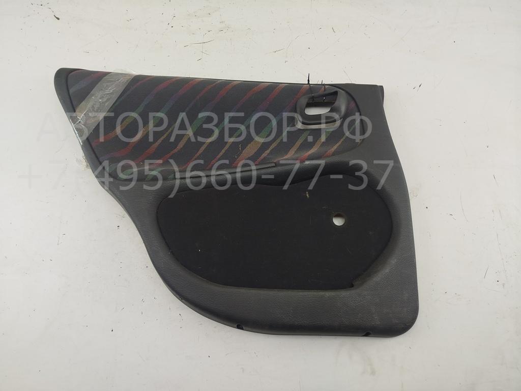 Обшивка двери задней левой