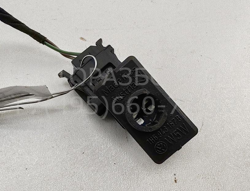 Фонарь подсветки номера