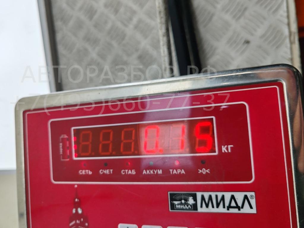 Петля крышки багажника