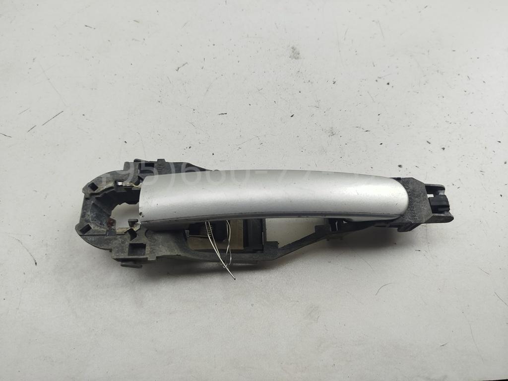 Ручка двери передней наружная левая