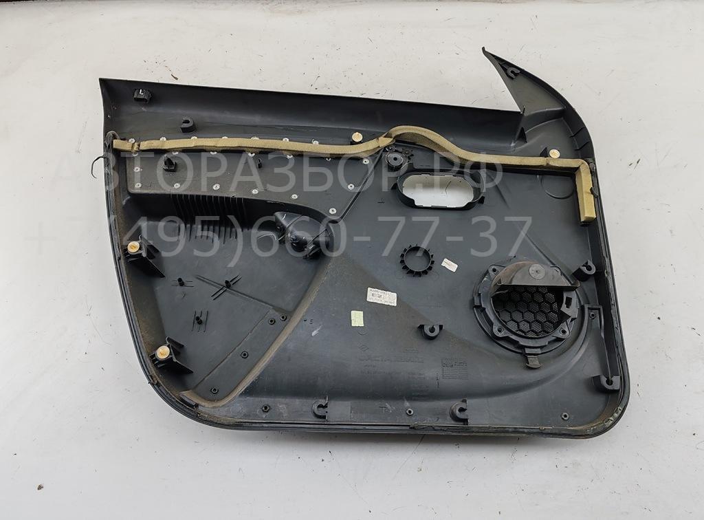 Обшивка двери передней правой