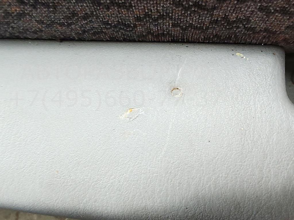 Обшивка двери передней левой