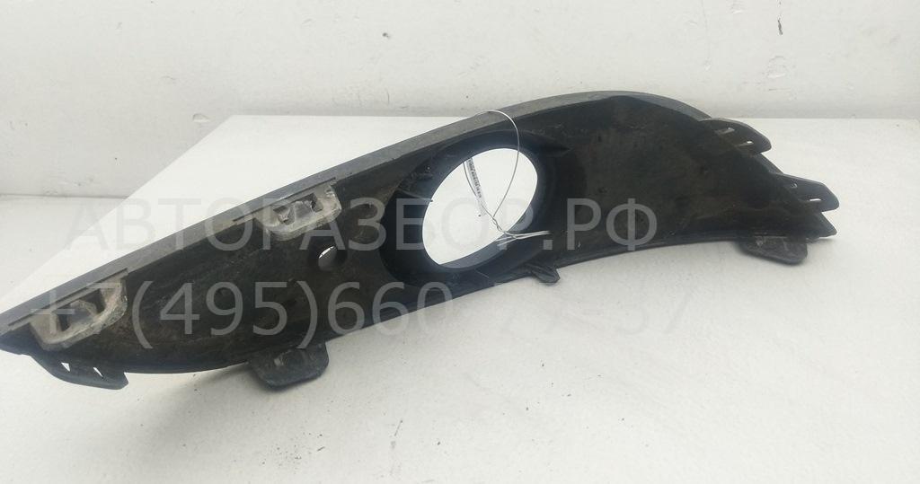 Рамка противотуманной фары левой