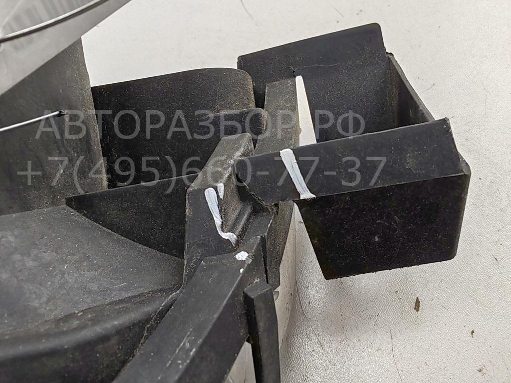 Фара противотуманная левая