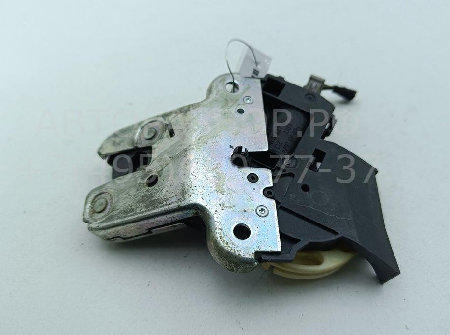 Замок багажника