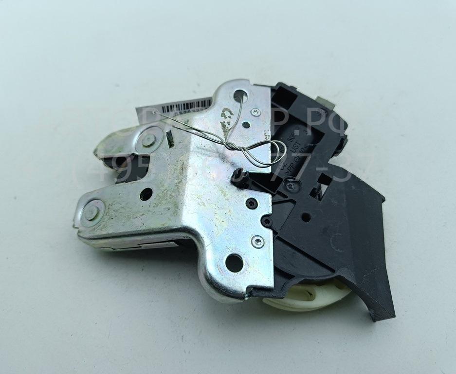 Замок багажника