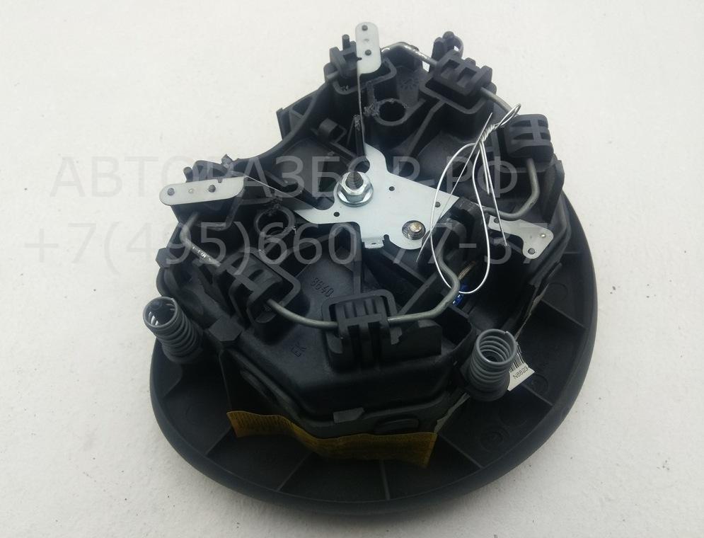 Подушка безопасности в рулевое колесо