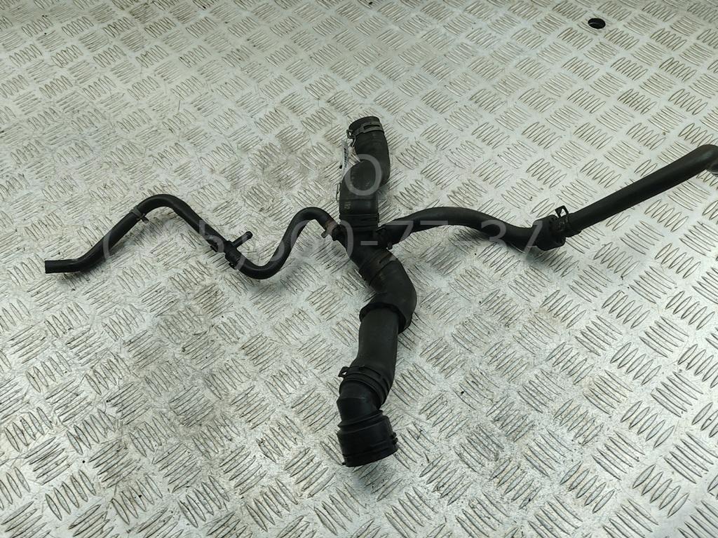 Патрубок радиатора