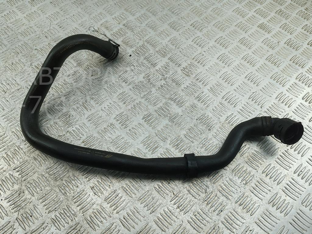 Патрубок радиатора