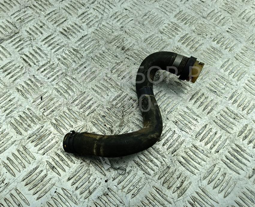 Патрубок отопителя