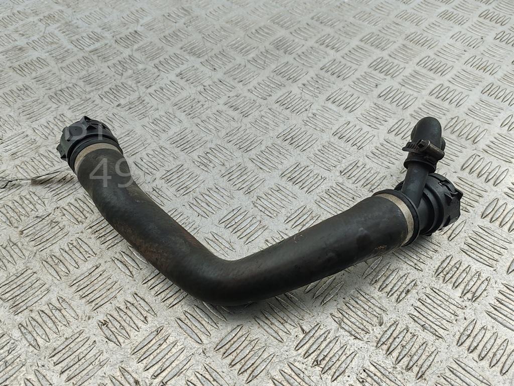 Патрубок радиатора