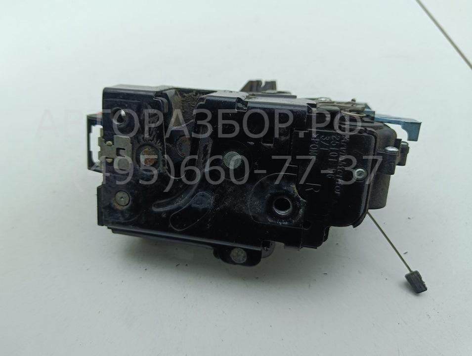 Замок двери передней правой