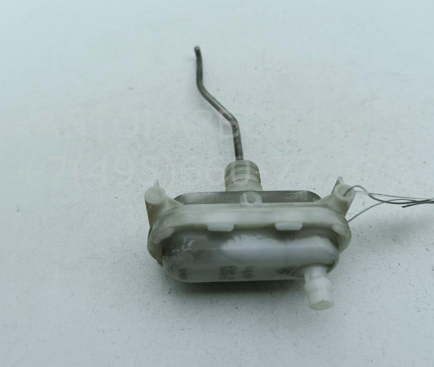 Активатор замка багажника