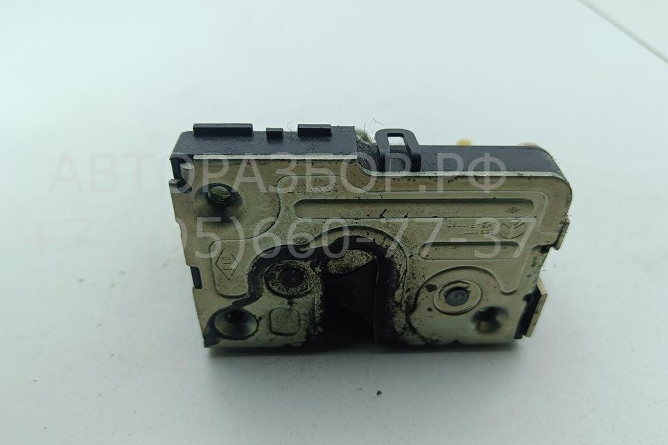 Замок двери передней левой