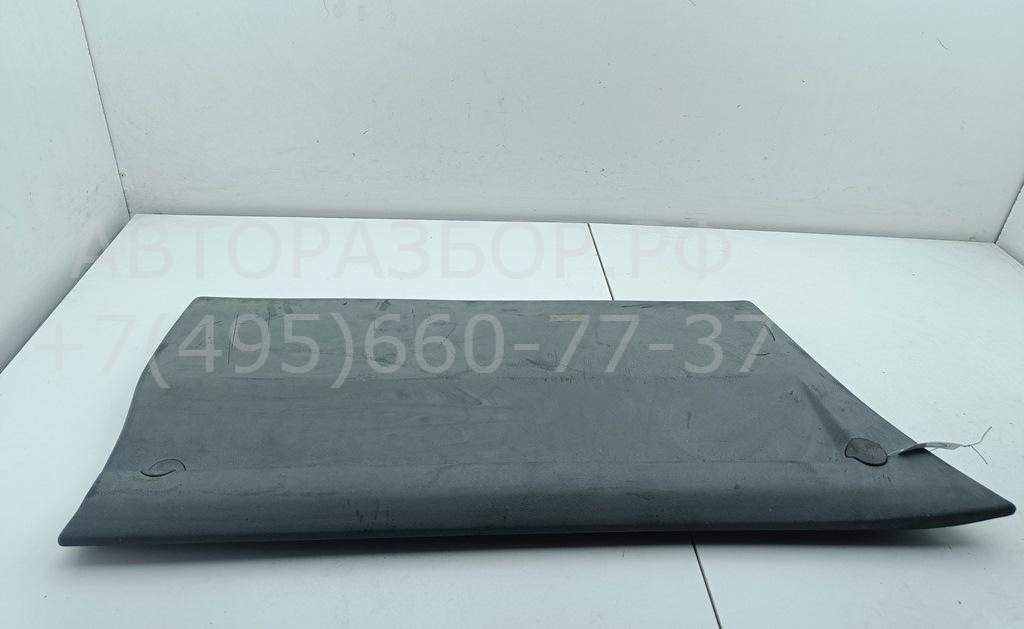 Молдинг двери передней левой