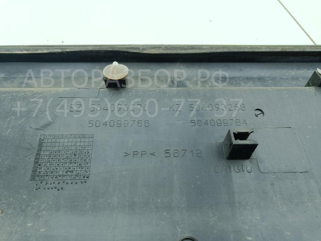 Молдинг двери передней левой