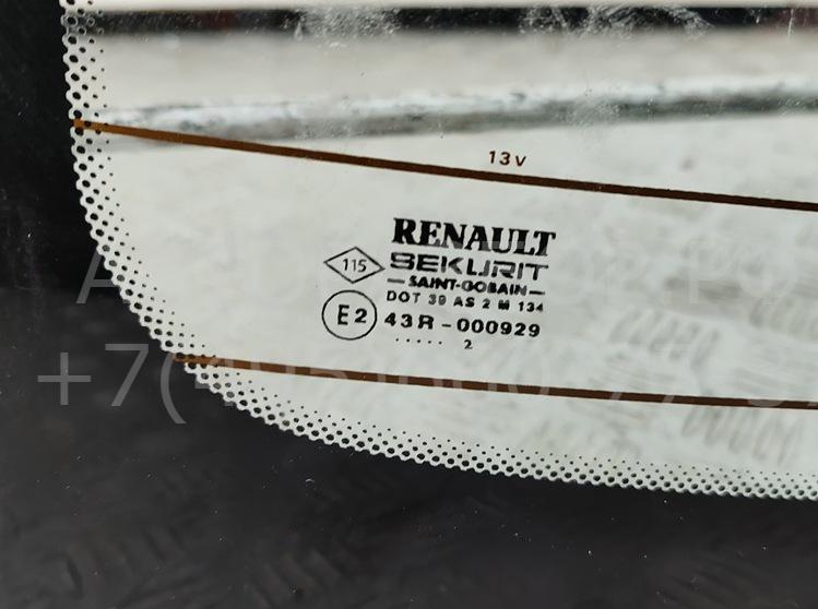 Стекло заднее