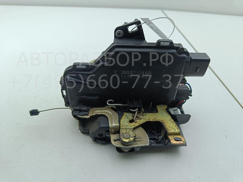 Замок двери передней правой