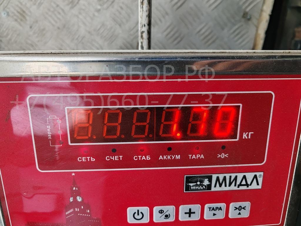 Стекло двери передней правой (форточка)