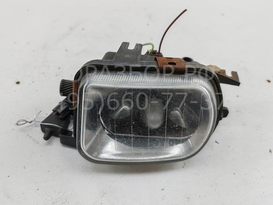 Фара противотуманная правая