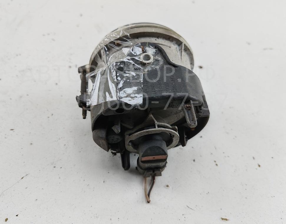 Фара противотуманная левая