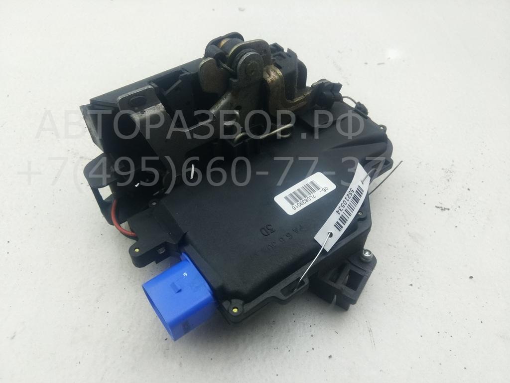 Замок двери задней правой