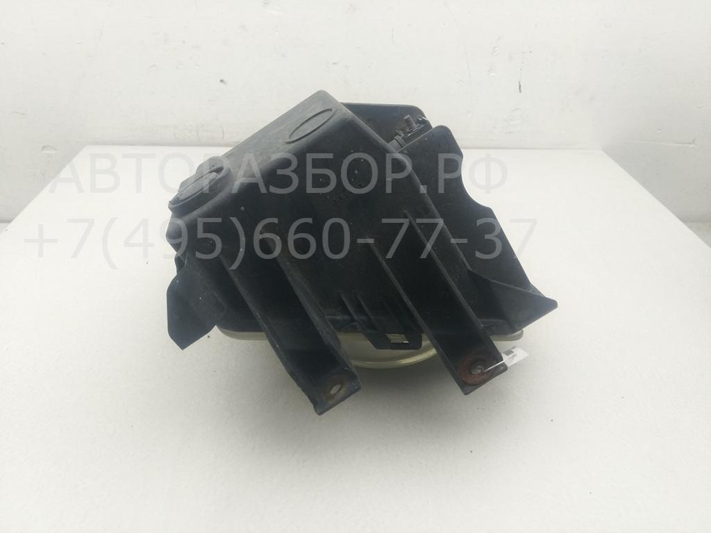 Фара противотуманная правая