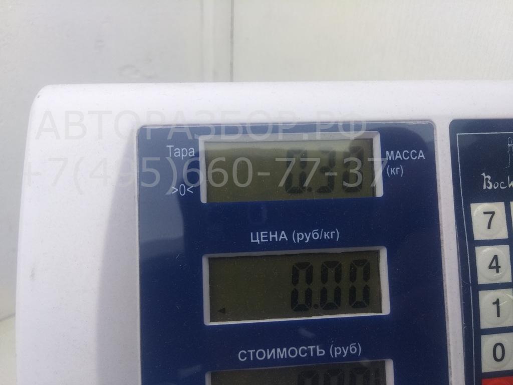 Отражатель передний правый у фары