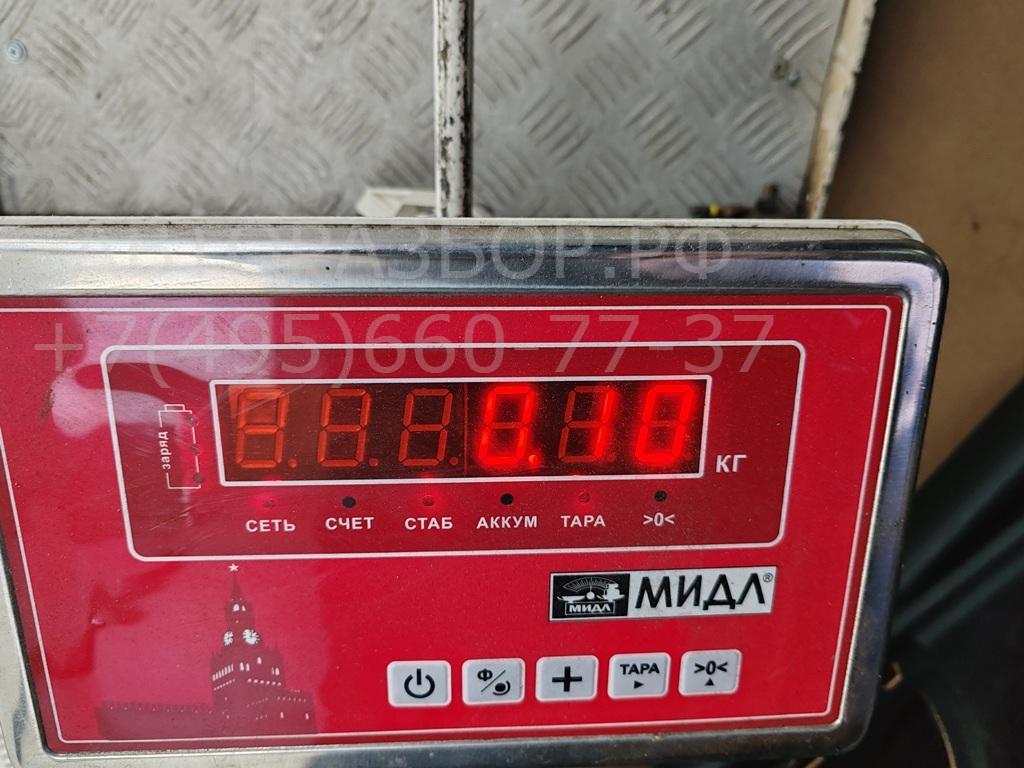 Молдинг двери передней левой