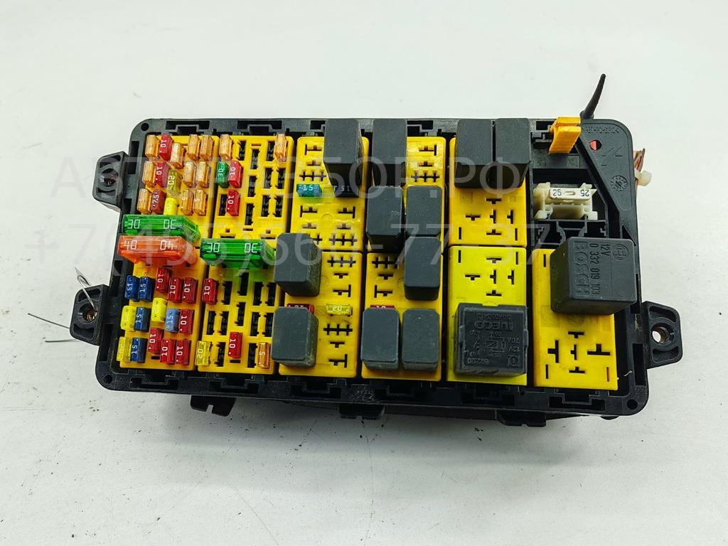 Блок предохранителей