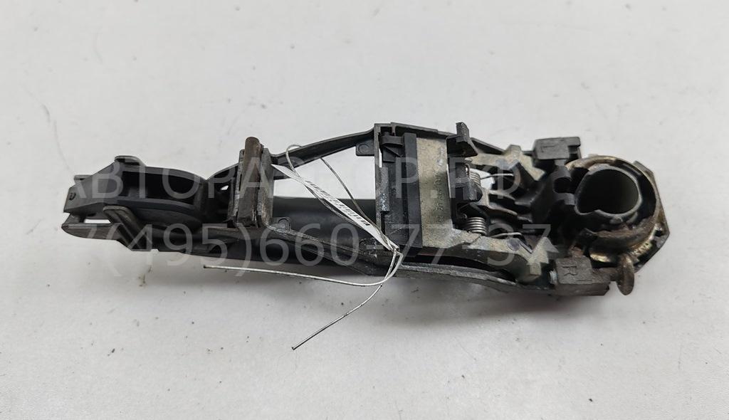 Ручка двери передней наружная правая