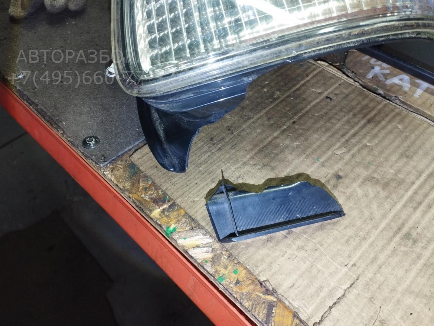 Фонарь задний правый