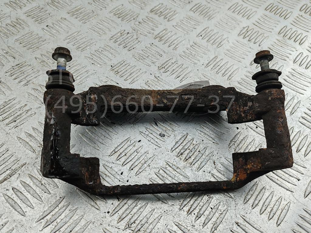 Скоба суппорта переднего