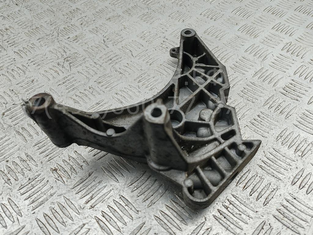 Опора двигателя