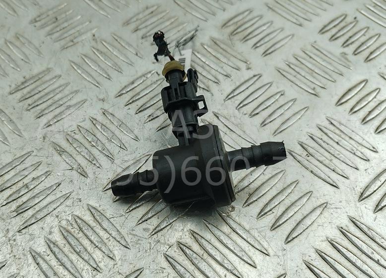 Клапан вентиляции топливного бака