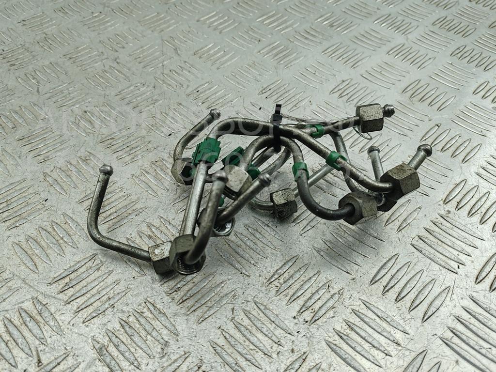 Трубка топливная