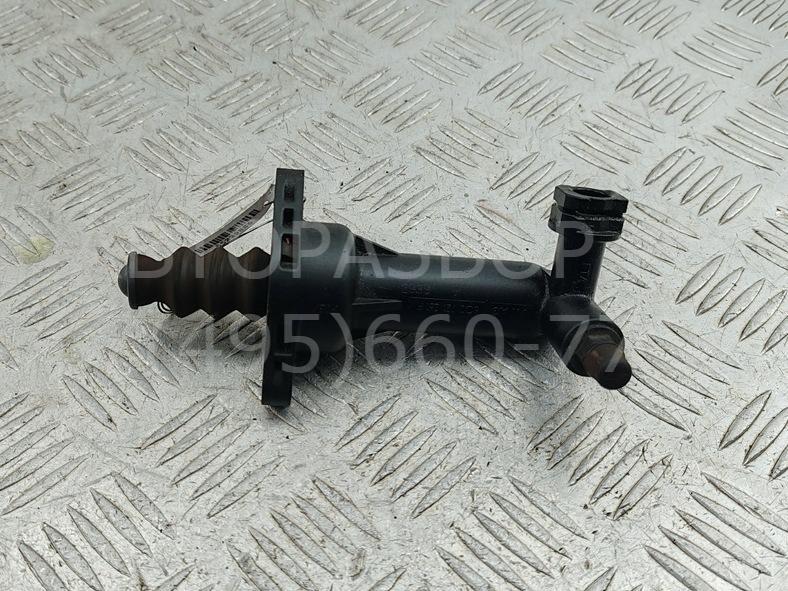 Цилиндр сцепления рабочий