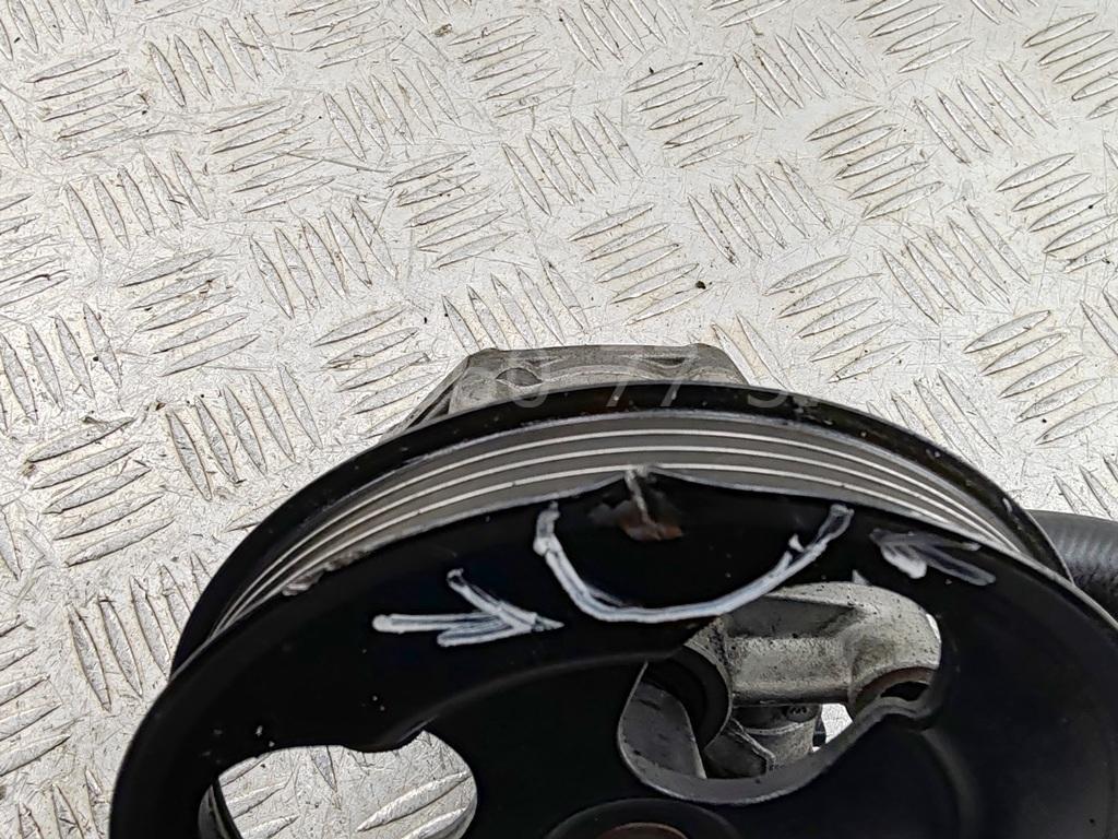 Насос ГУР (гидроусилитель руля)