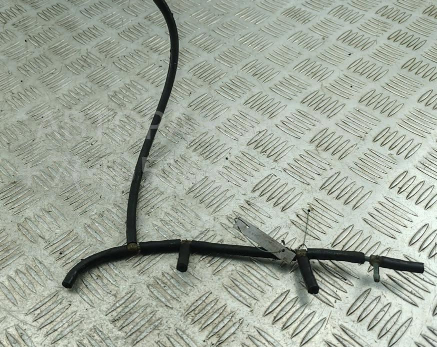 Трубка топливная