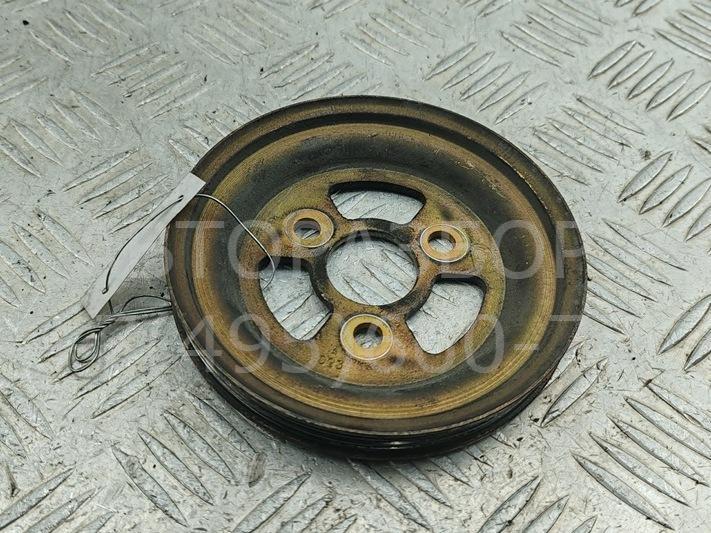 Шкив водяного насоса (помпы)