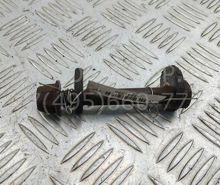 Болт развала задних колес