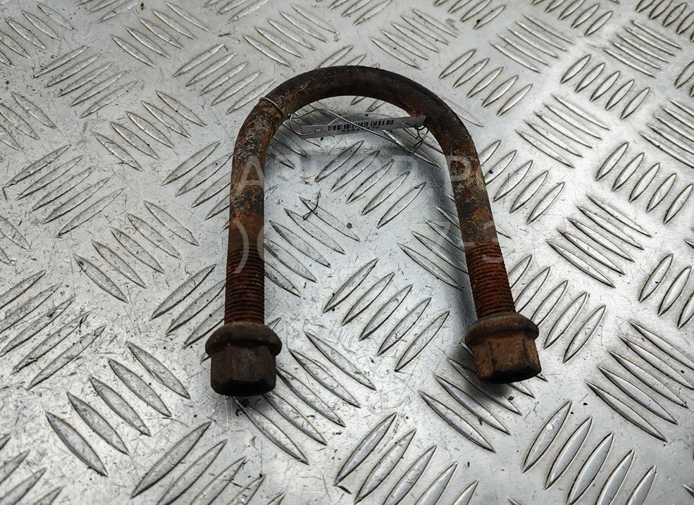 Стремянка задней рессоры