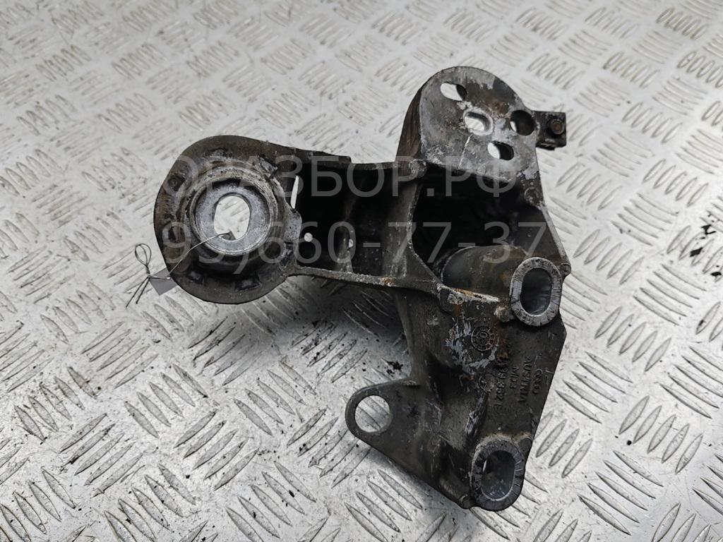 Кронштейн (п.п.к.)