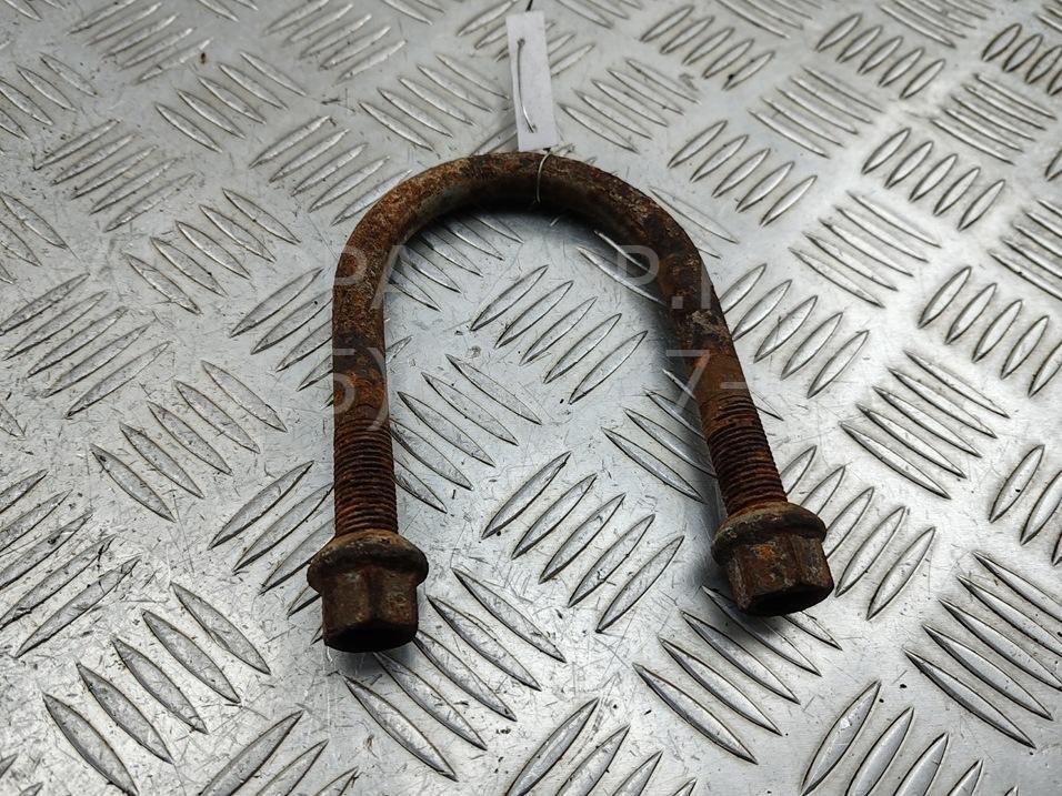 Стремянка задней рессоры