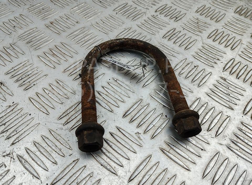 Стремянка задней рессоры