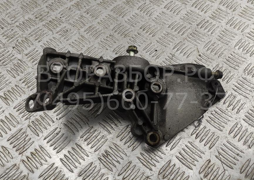 Кронштейн генератора