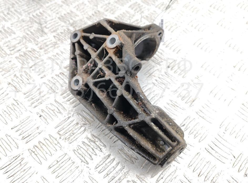 Опора двигателя