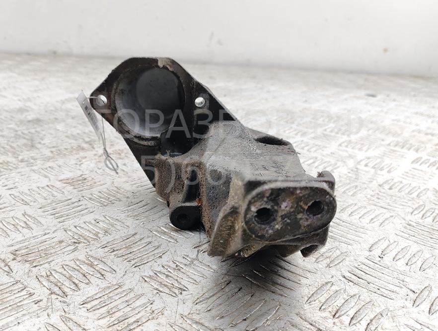 Опора двигателя