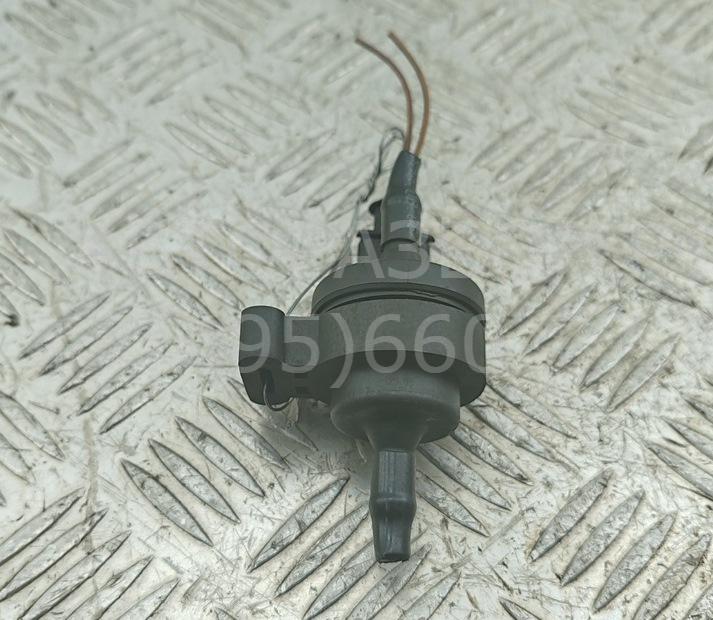 Клапан вентиляции топливного бака