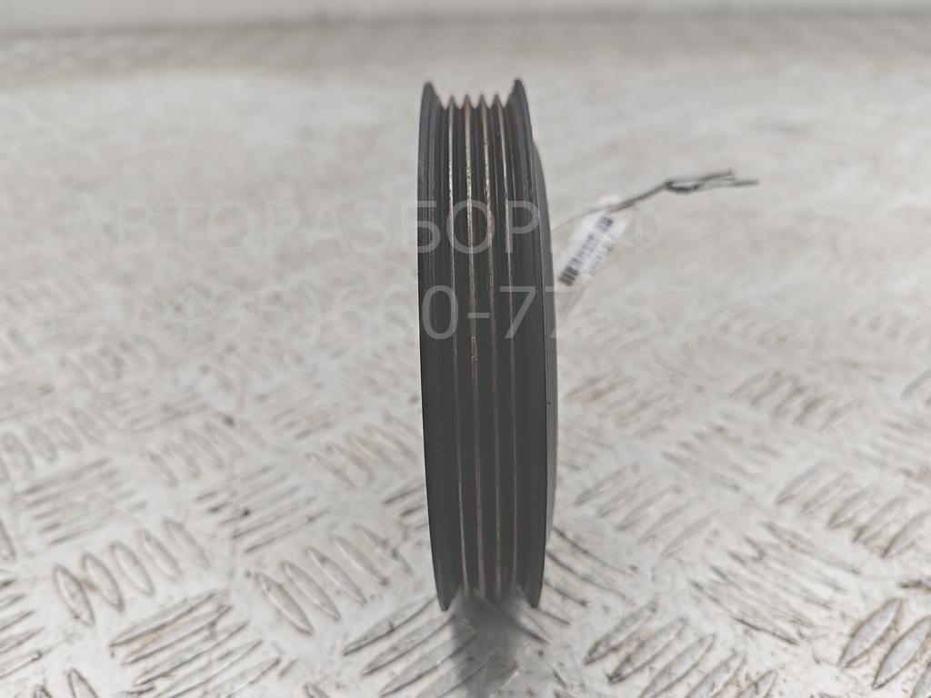 Шкив водяного насоса (помпы)